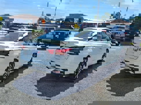 Used 2021 Nissan Altima 2.5 Platinum image 22