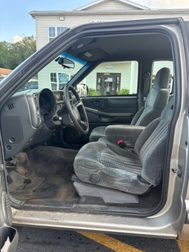 Used 2000 Chevrolet S10 Pickup LS w/ Preferred Equipment Group image 9