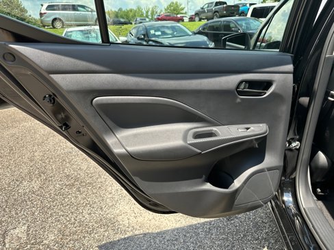 Used 2025 Nissan Versa S w/ Trunk Package image 21