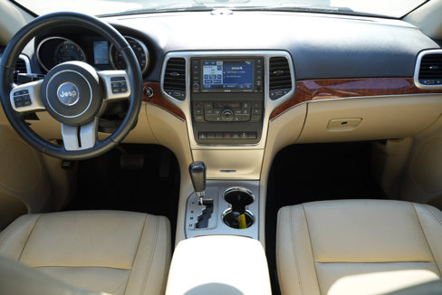 Used 2012 Jeep Grand Cherokee Limited image 25