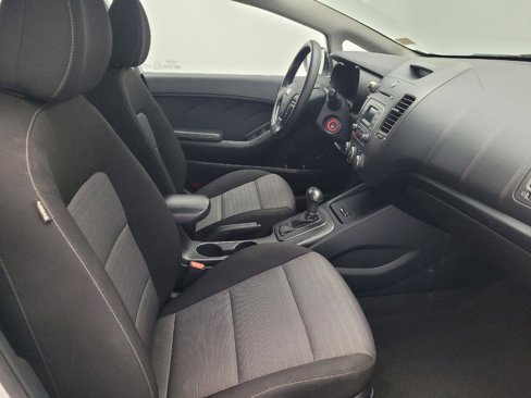 Used 2016 Kia Forte LX image 21