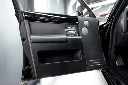 Used 2007 Rolls-Royce Phantom Sedan image 22