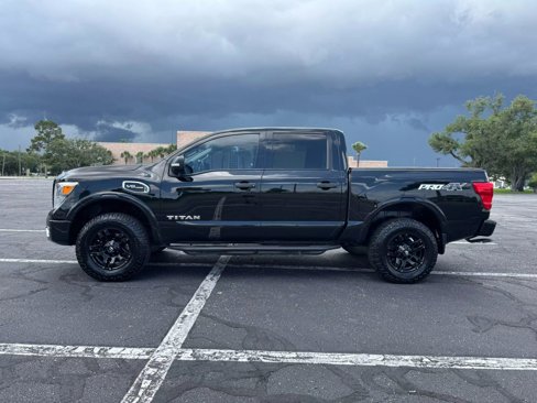 Used 2017 Nissan Titan PRO-4X image 9