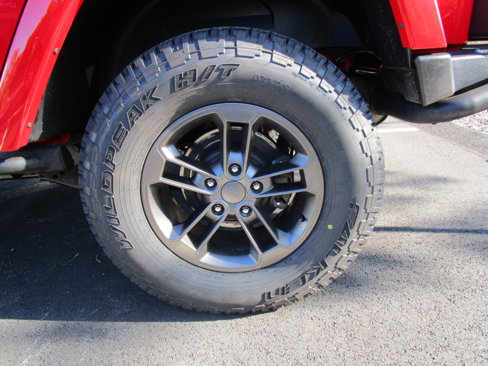 Used 2018 Jeep Wrangler Unlimited Sport image 23