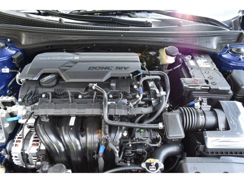 New 2025 Hyundai Elantra SE image 8