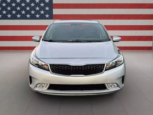 Used 2017 Kia Forte EX w/ EX Premium Plus Package image 2