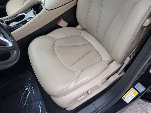 Used 2020 Buick Envision Essence image 20