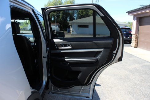 Used 2017 Ford Explorer XLT w/ Equipment Group 202A image 39