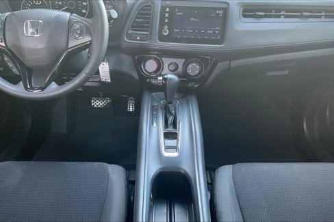 Used 2019 Honda HR-V Sport image 7