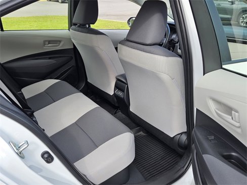 Used 2025 Toyota Corolla XLE image 14