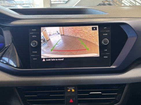 Used 2022 Volkswagen Taos SE image 20