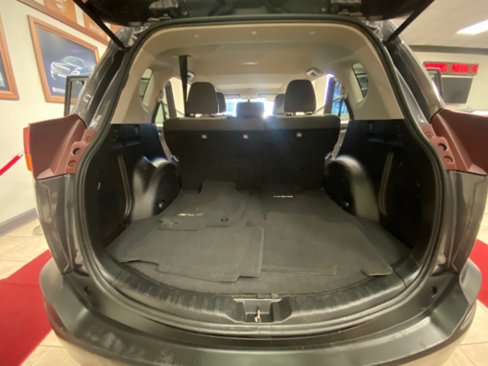 Used 2014 Toyota RAV4 XLE image 16