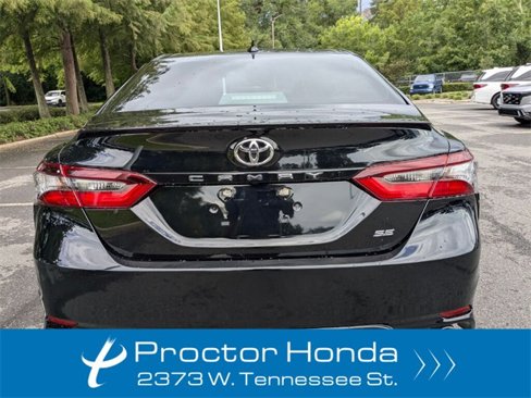 Used 2023 Toyota Camry SE image 9