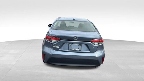 Used 2023 Toyota Corolla LE image 6
