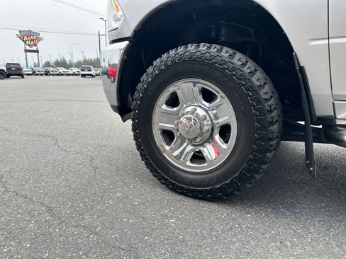 Used 2014 RAM 2500 SLT image 23