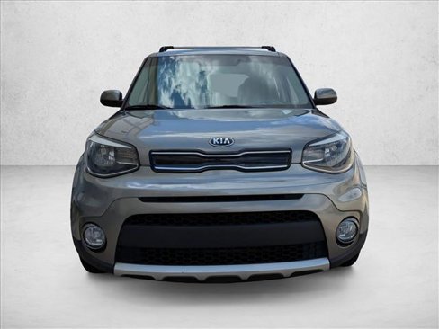 Used 2018 Kia Soul + image 2