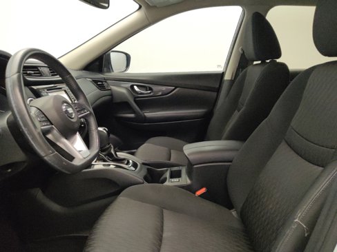 Used 2017 Nissan Rogue SV w/ SV Premium Package image 17