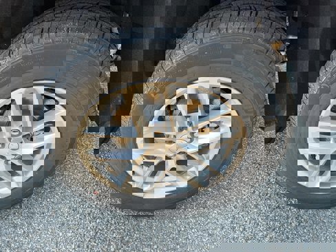 New 2025 Jeep Grand Cherokee Laredo X w/ Luxury Tech Group I image 9