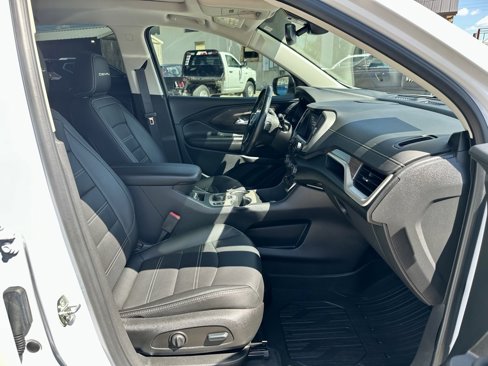 Used 2022 GMC Terrain Denali image 13