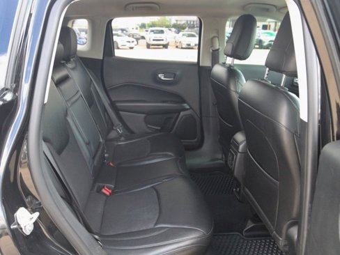 Used 2018 Jeep Compass Latitude image 30