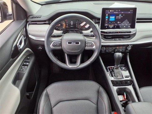 Used 2022 Jeep Compass Limited image 9