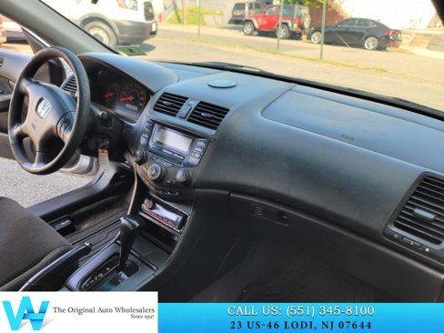 Used 2004 Honda Accord LX image 12