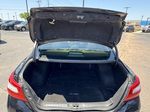 Used 2016 Nissan Altima 2.5 SR image 13