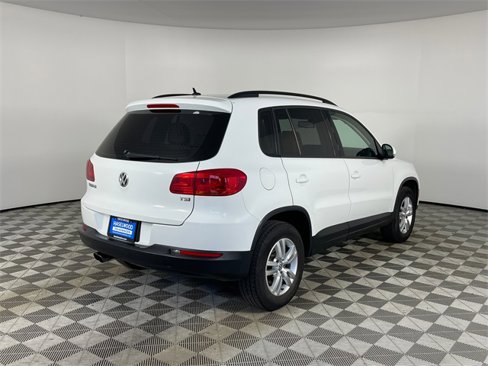 Used 2016 Volkswagen Tiguan S image 24