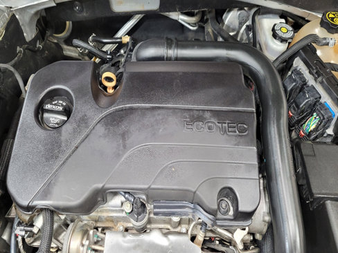 Used 2018 Chevrolet Malibu LT image 30