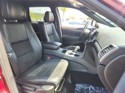 Used 2020 Jeep Grand Cherokee Altitude image 16
