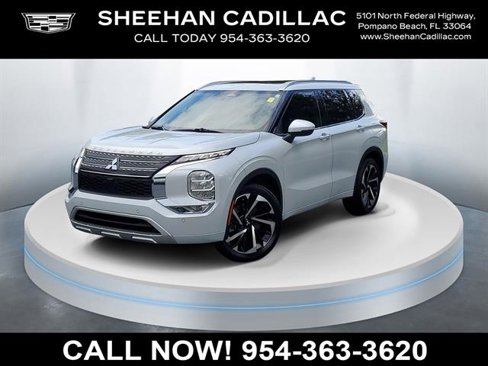 Used 2023 Mitsubishi Outlander SEL image 1