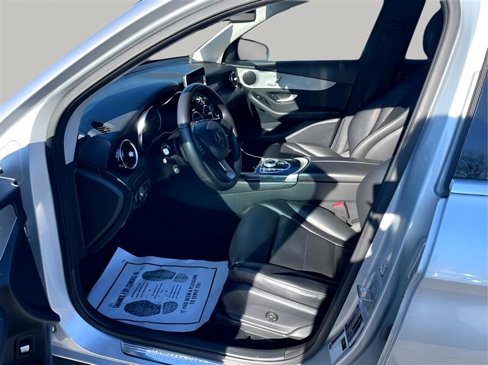 Used 2019 Mercedes-Benz GLC 300 image 13