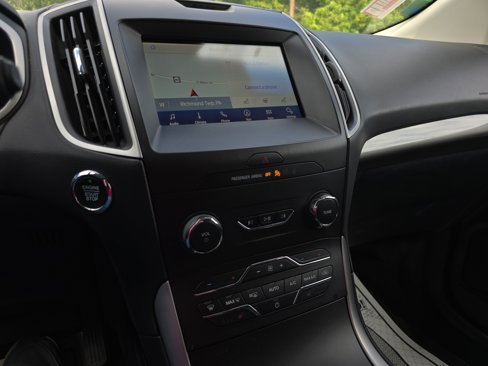Used 2020 Ford Edge SEL w/ Convenience Package image 24