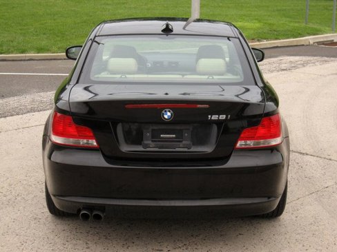 Used 2011 BMW 128i Coupe image 13