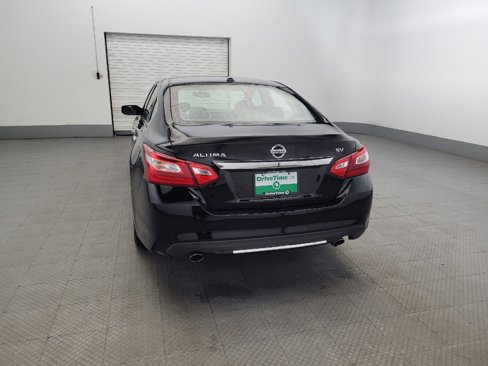Used 2017 Nissan Altima 2.5 SV image 6