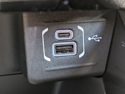 New 2025 Jeep Compass Limited image 20