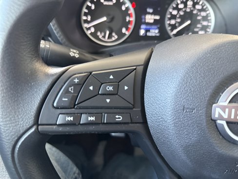Used 2024 Nissan Sentra S image 33