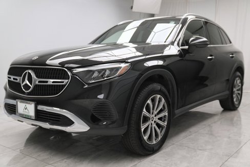 Used 2024 Mercedes-Benz GLC 300 4MATIC image 4