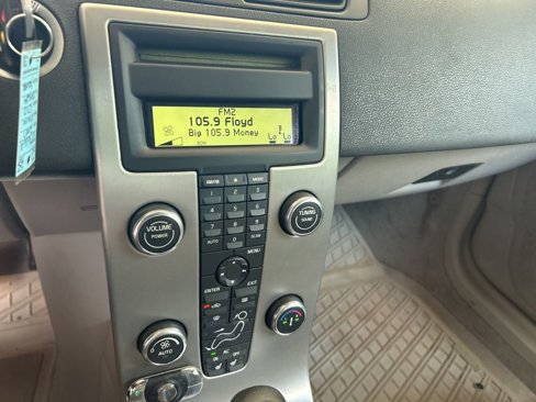 Used 2007 Volvo C70 T5 image 32