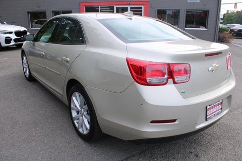 Used 2015 Chevrolet Malibu LT image 5