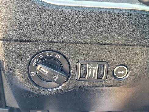 Certified 2020 Dodge Charger GT image 23