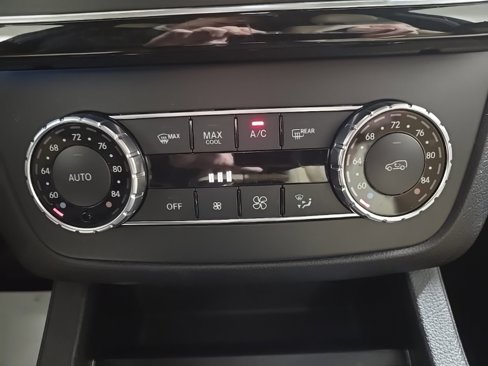 Used 2018 Mercedes-Benz GLS 450 4MATIC image 14