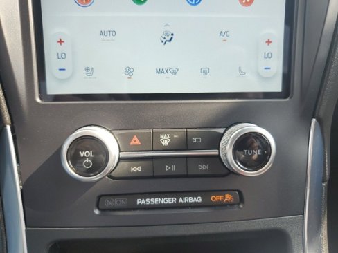 Certified 2022 Ford Edge Titanium w/ Equipment Group 301A image 36