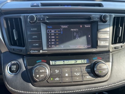 Used 2015 Toyota RAV4 Limited image 18