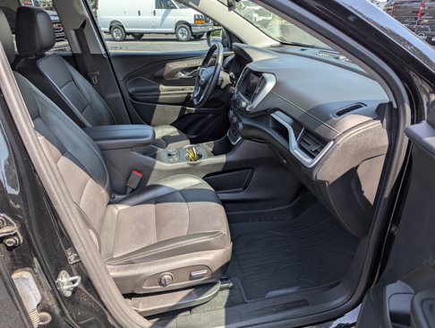 Used 2023 GMC Terrain SLT image 19