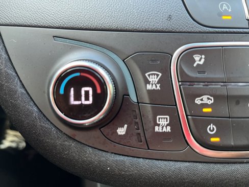 Used 2024 Chevrolet Malibu LT image 24