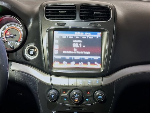 Used 2019 Dodge Journey Crossroad w/ Popular Equipment Group image 12