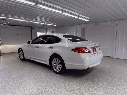 Used 2011 INFINITI M56 x w/ Deluxe Touring Pkg image 4