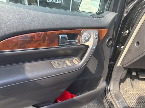 Used 2015 Lincoln MKX FWD w/ Equipment Group 102A image 11