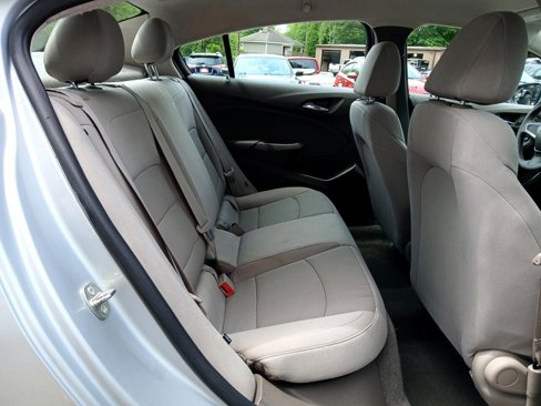 Used 2017 Chevrolet Cruze LS image 12